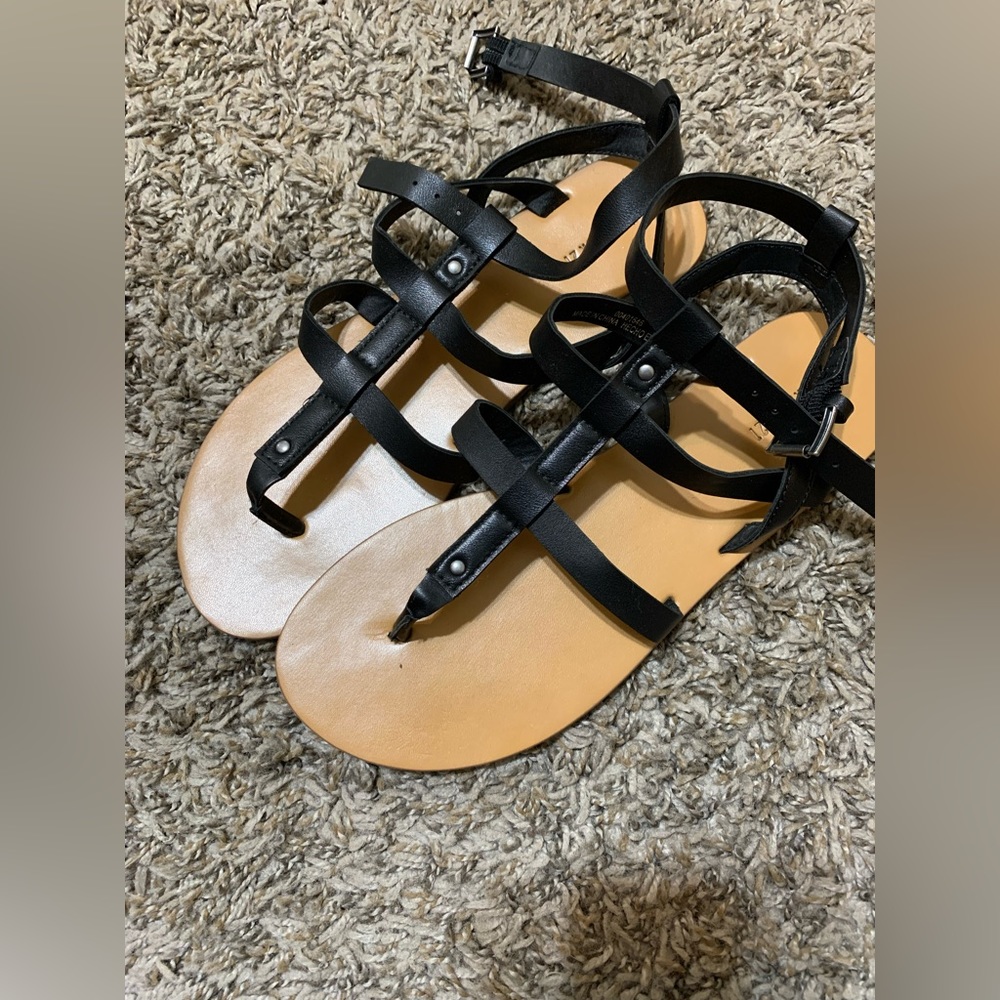 Sandals - Picture 2 of 5
